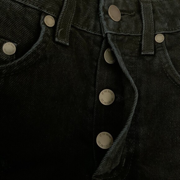 LF The Brand Shorts Size 28 Black Button-fly Red Zip Detail Cut-offs - Picture 4 of 9